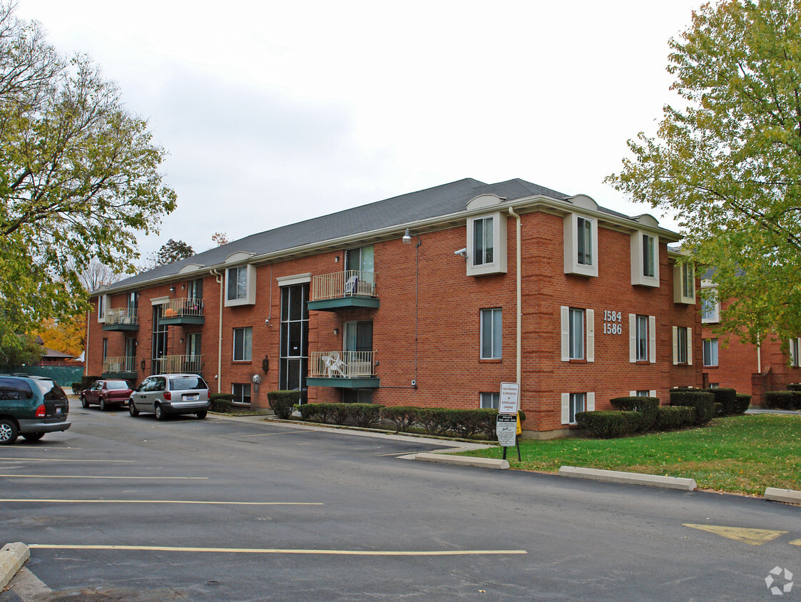 Foto principal - Woodhall Apartments