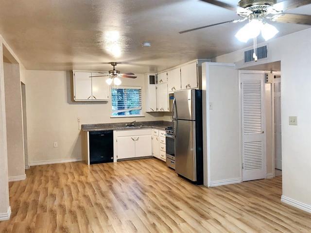 Foto del edificio - 1911 Mimosa Dr