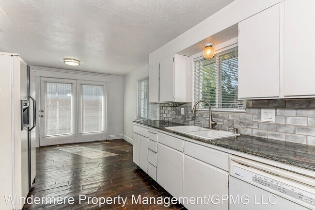 Building Photo - 3 br, 1 bath House - 3822 S. Upland Ave
