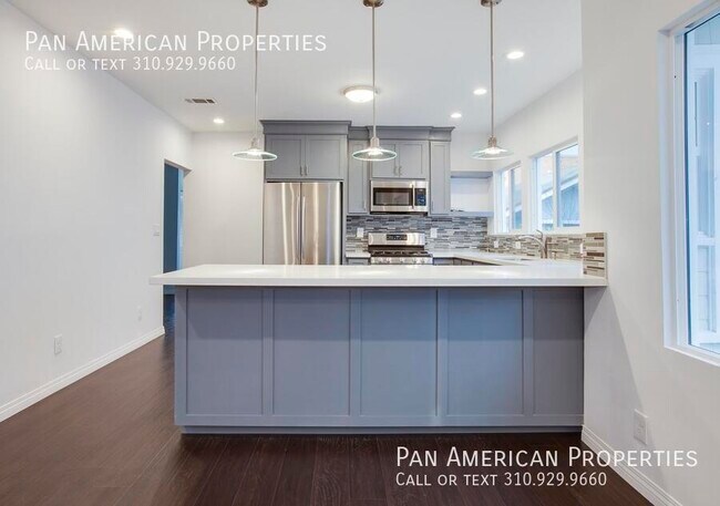 Foto del edificio - 2767 1/2 W. 8th St.-