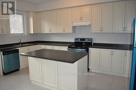 Photo du bâtiment - 1331 Granrock Crescent