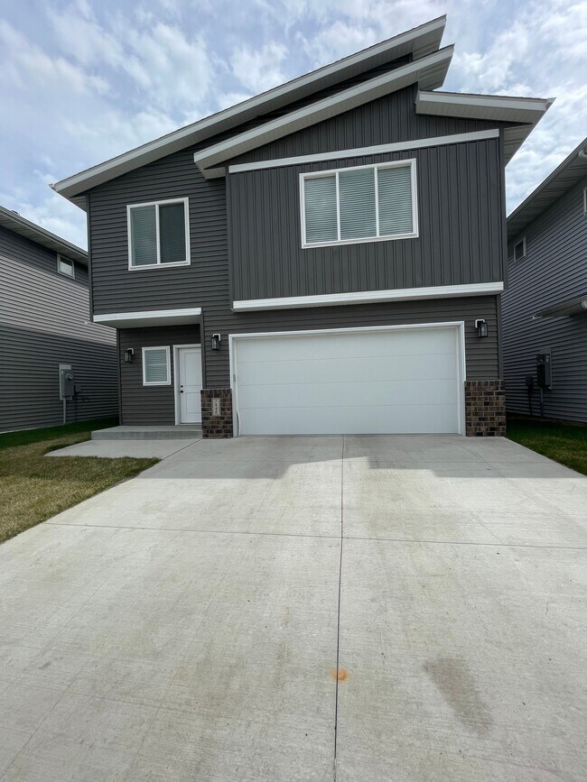 DCH Property Management Apartments in Fargo, ND