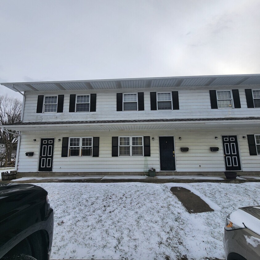 Primary Photo - 405 N Church St