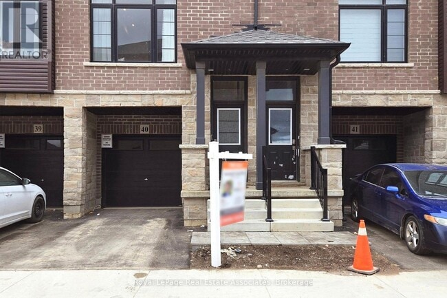 Building Photo - 461 Blackburn Dr