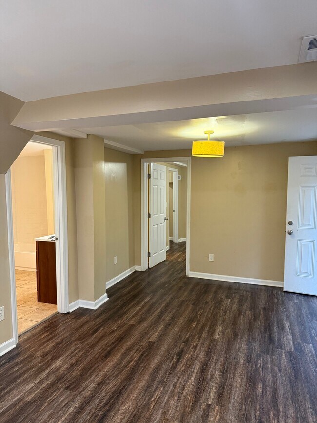 Building Photo - 3316 Cocoa Dr