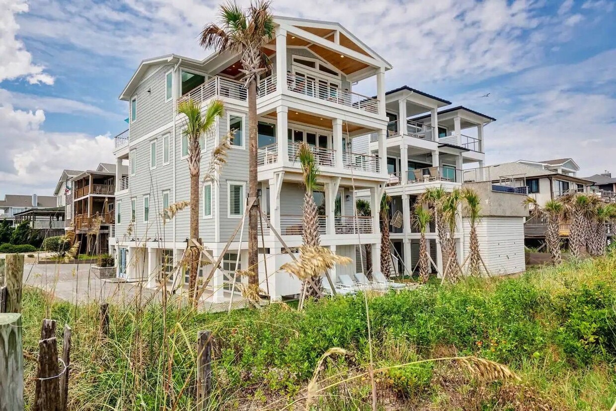 15 Augusta St, Wrightsville Beach, NC 28480 House Rental in