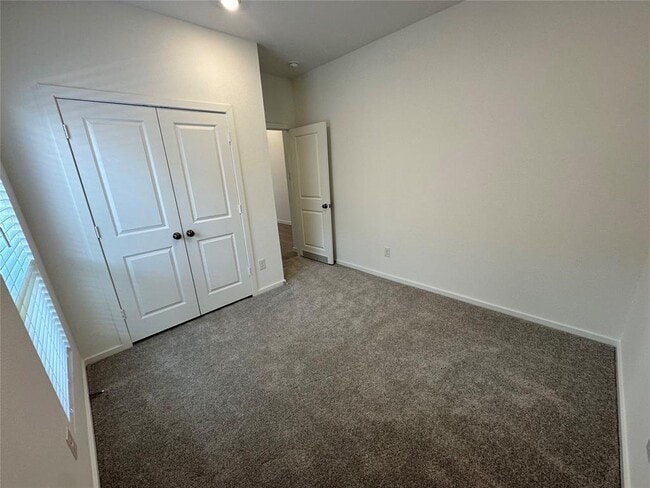 Building Photo - 3020 Pintail St