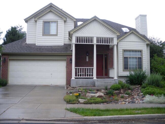 Building Photo - 4940 Franklin Dr