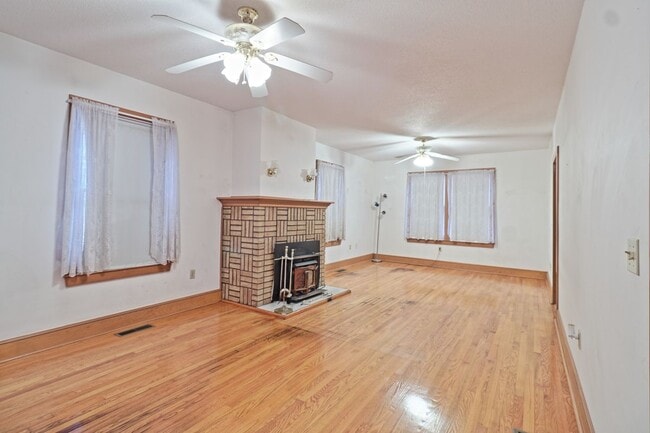 Foto del edificio - 1129 N Colony Rd