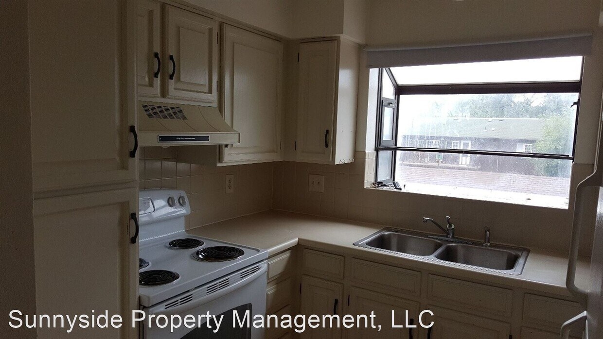 Primary Photo - 2 br, 2 bath House - 525 Manhattan Dr. # 201
