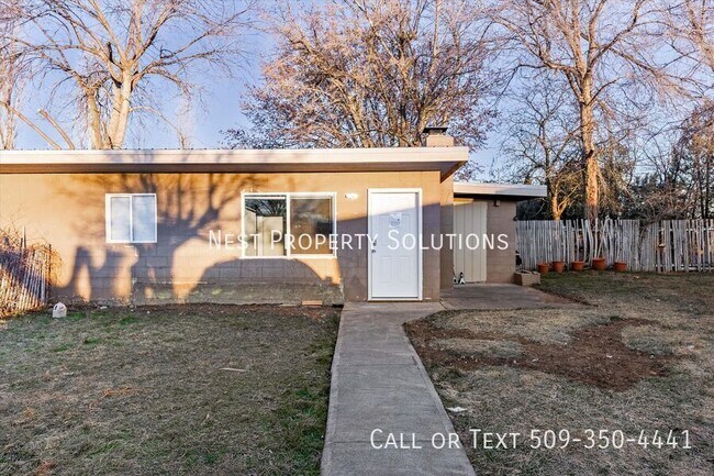 Foto del edificio - 4460 Circle Pl NE