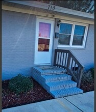 Building Photo - 710 Elvie School Dr S