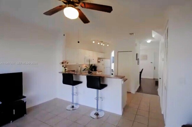 Foto del edificio - 1485 NE 33rd Rd