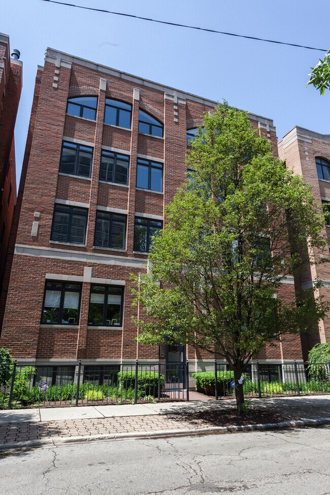 Building Photo - 2708 N Lehmann Ct