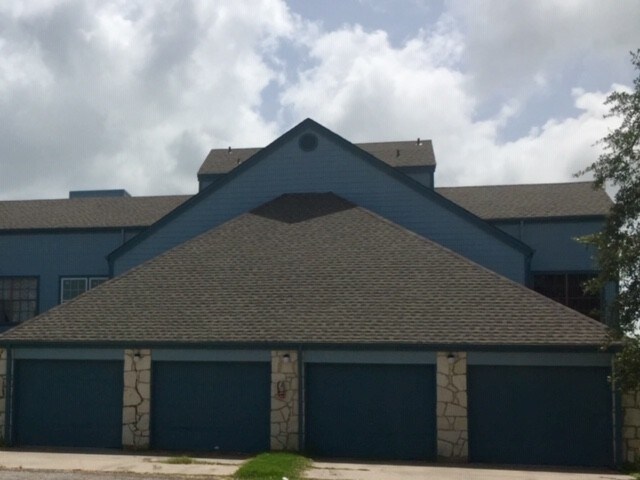 Foto del edificio - 146 W Lake Dr