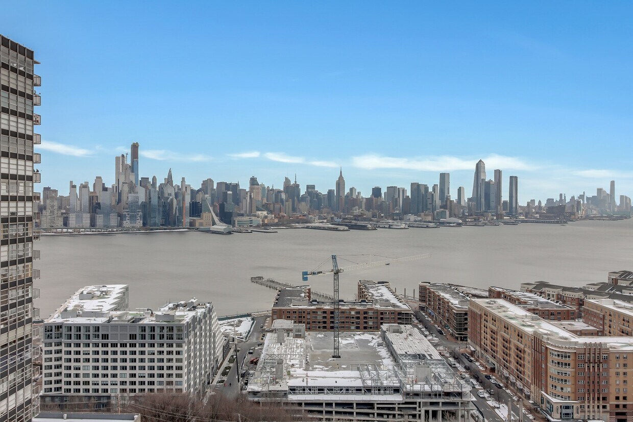 6040 Boulevard E Unit 17D, West New York, NJ 07093 Condo for Rent in West New York, NJ