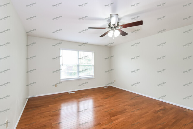 Building Photo - 1829 Charleston Estates Dr