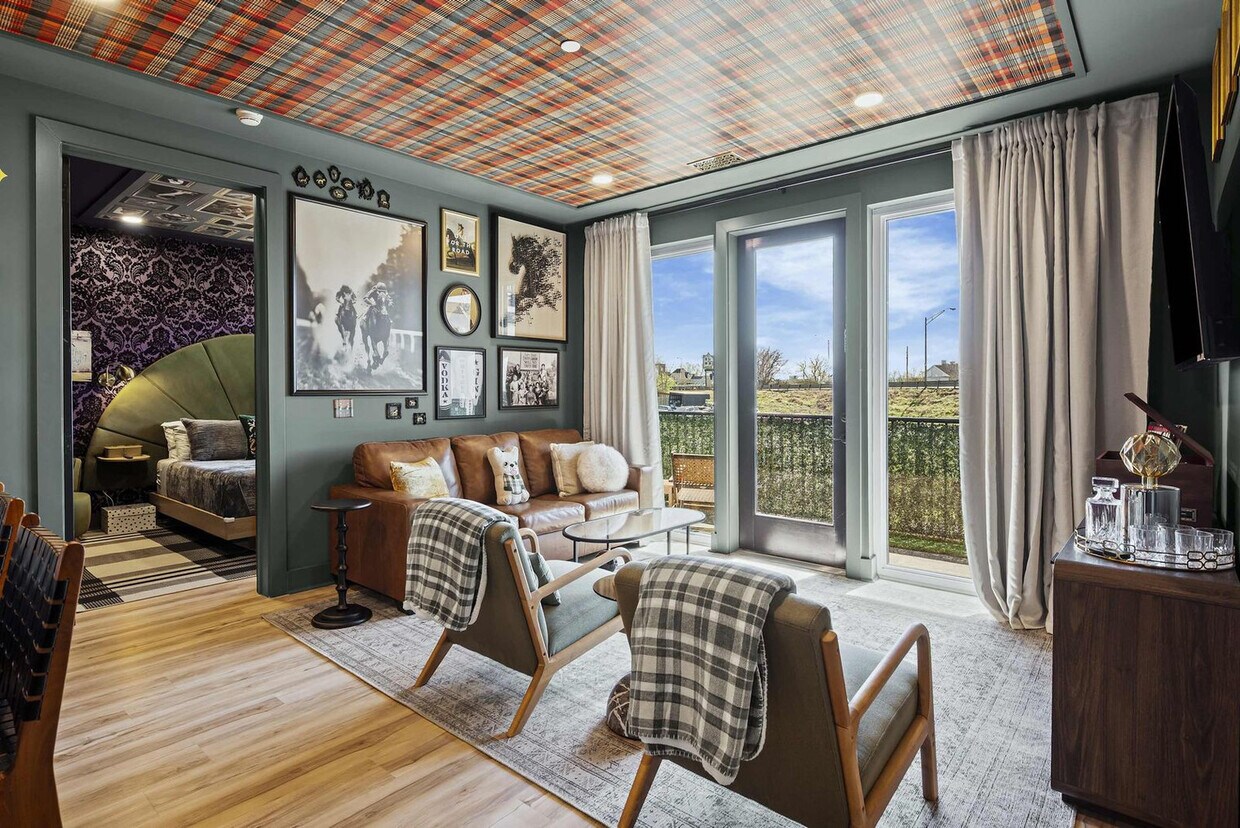 Foto principal - 245 Hermitage Ave
