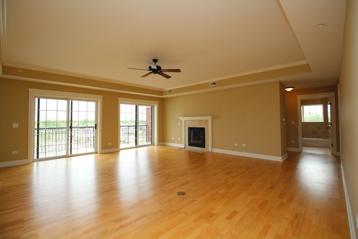 10765 Clocktower Dr Unit 503, La Grange Highlands, IL 60525 Apartments in La Grange Highlands