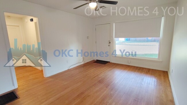 Foto del edificio - Charming 2 Bedroom near I-44 & May Ave.