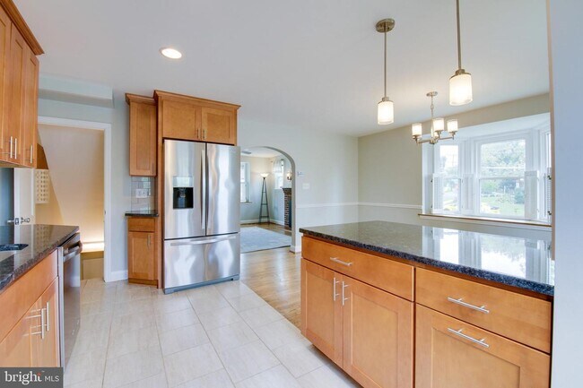Building Photo - 8435 Pleasant Plains Rd