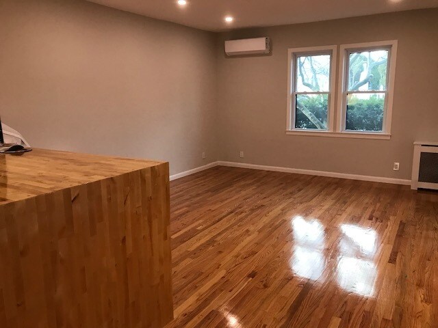 Foto del edificio - 126 Pine St