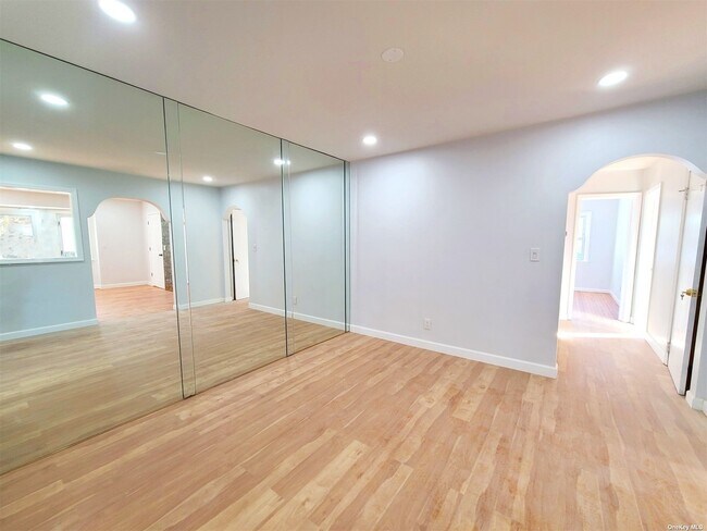 Foto del edificio - 850 Great Neck Rd