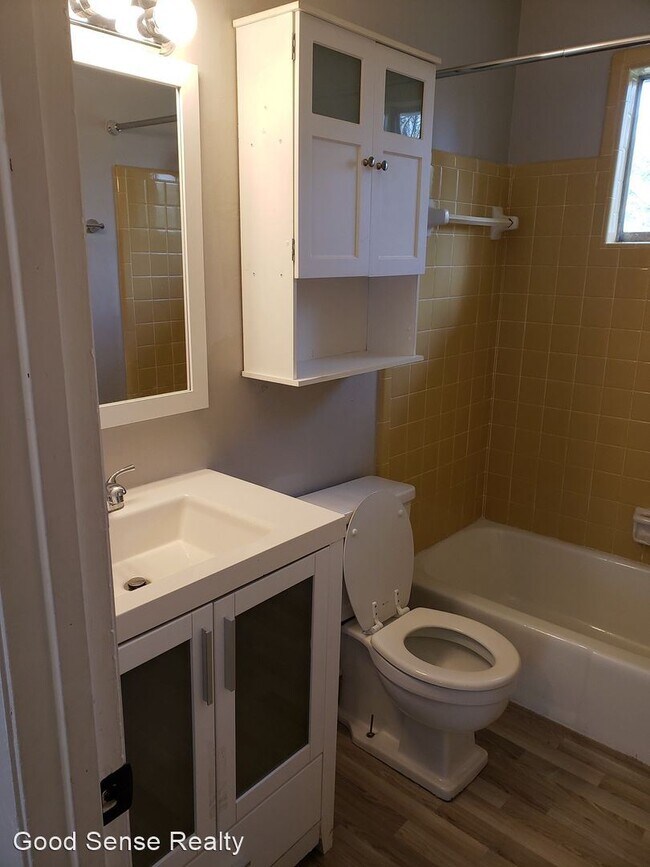 Building Photo - 2 br, 1.5 bath House - 421 Alta Vista