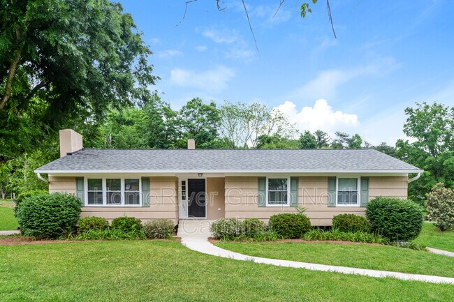Building Photo - 291 Araminta Dr