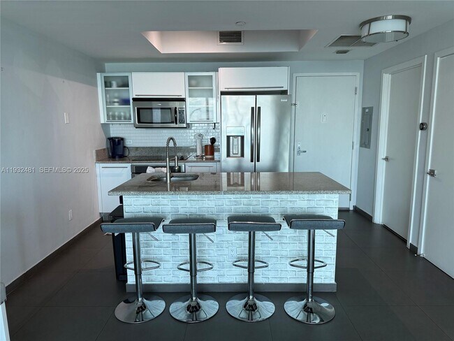 Foto del edificio - 888 Biscayne Blvd