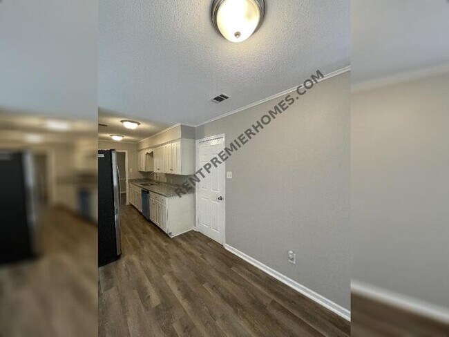 Building Photo - 14009 Bayberry Pl Little Rock AR 72210