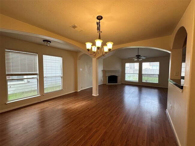 Building Photo - 10903 Tobar Falls Cir
