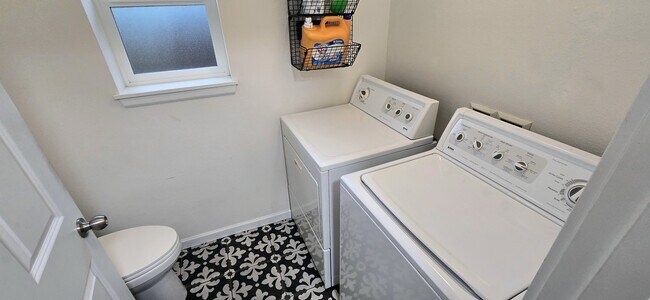 Building Photo - 7743 Blarney Stone Pl NW