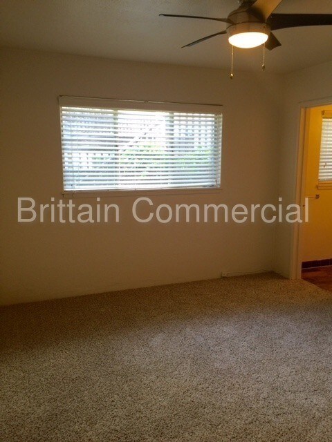 Building Photo - 2508 L St