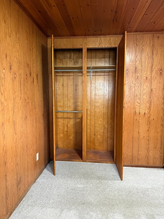Building Photo - 2635 W 34th Ave