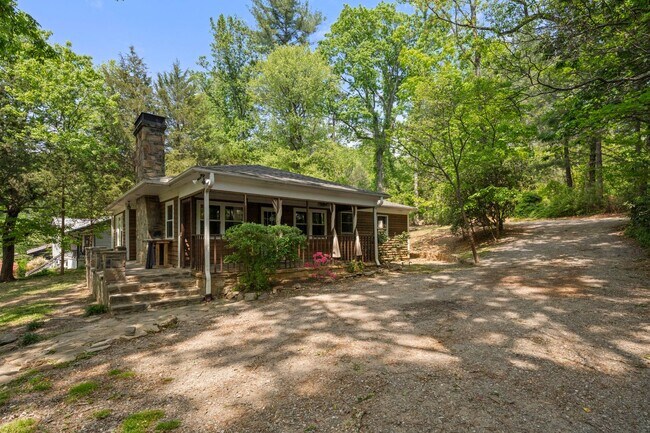 Foto del edificio - Royal Pines Cottage