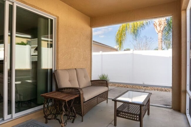 Building Photo - 2453 Violet Ct