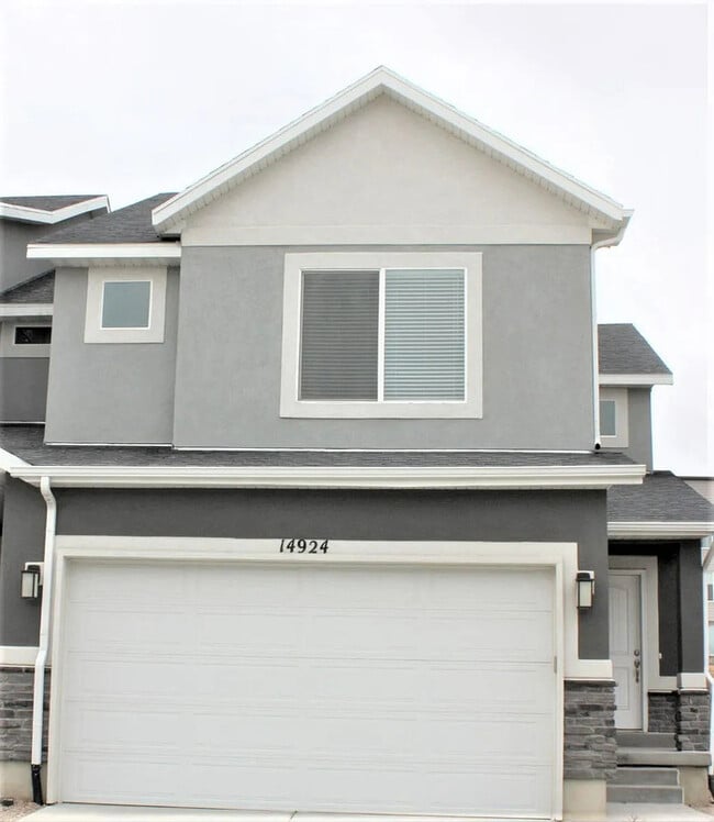 Building Photo - 14924 Beckenbauer Ave