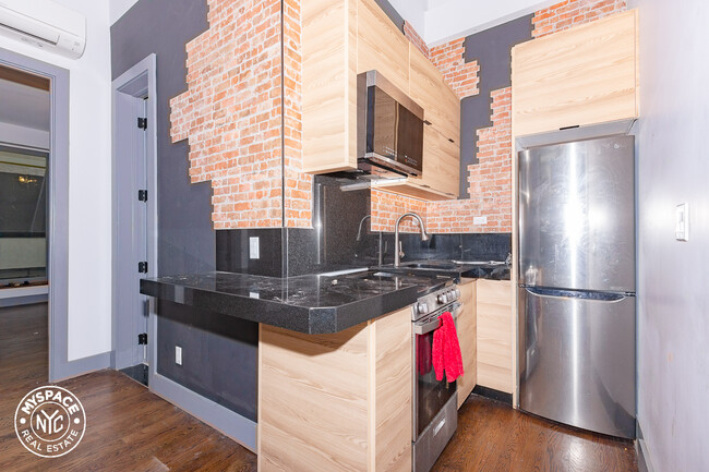 Building Photo - 168 Stuyvesant Ave