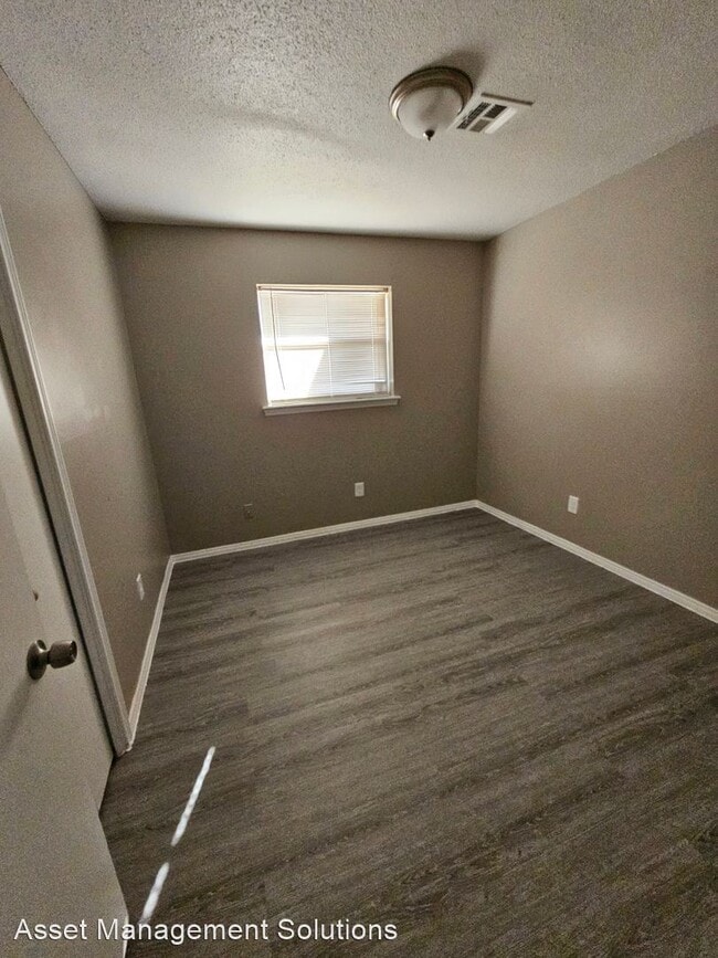 Foto del edificio - 3 br, 1 bath House - 841 Del Haven Dr.