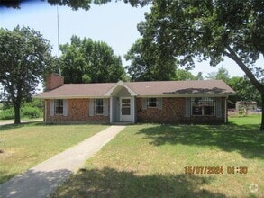 Building Photo - 224 Randy St