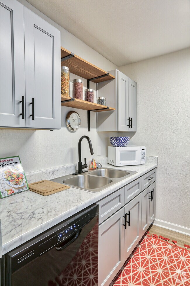 Whittington Park Apartments for Rent with High Ceilings Lafayette, LA