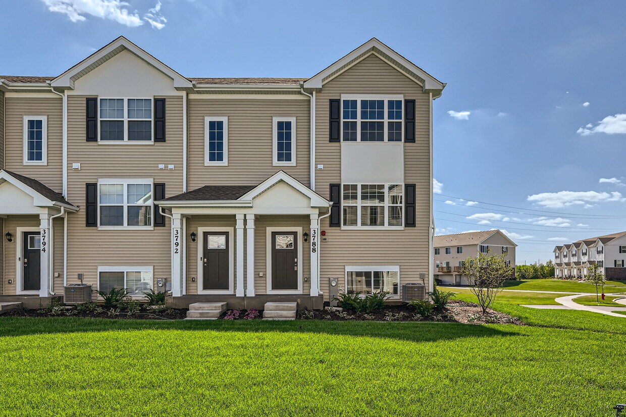 Primary Photo - 3788 Bissel Dr