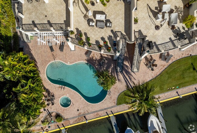 Aerial Photo - The Hudson Manor