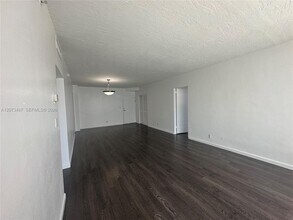 Building Photo - 3000 S Ocean Dr