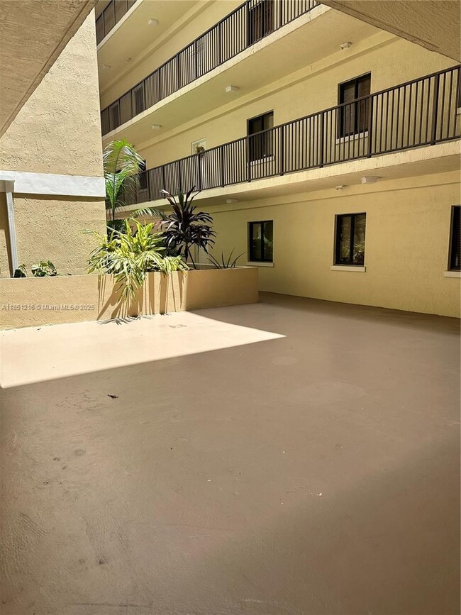 Building Photo - 8440 SW 8th St