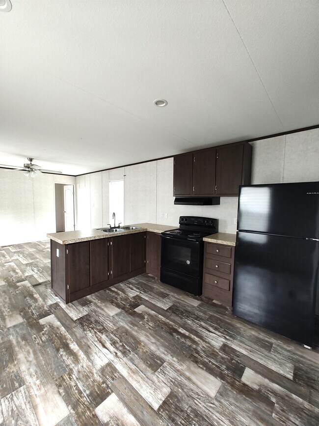 Building Photo - 2668 US-69