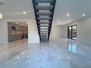 Building Photo - 6435 SW 116th Pl