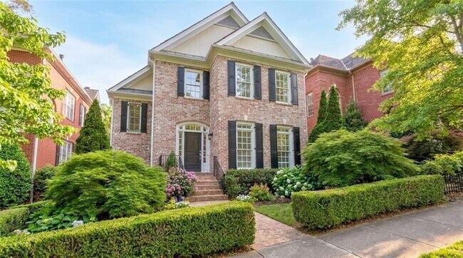 Foto del edificio - 704 Longleaf Dr NE
