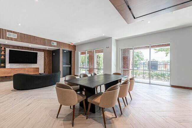 Foto del edificio - 8877 Lakes at 610 Dr